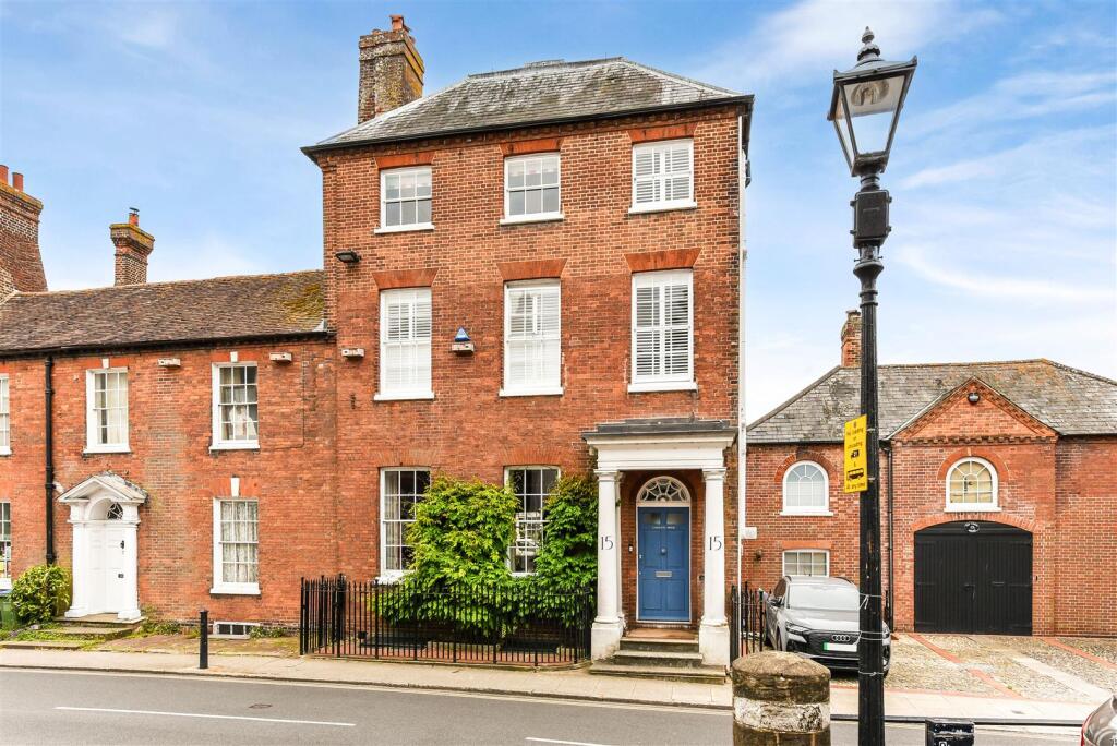 Main image of property: Maltravers Street, Arundel