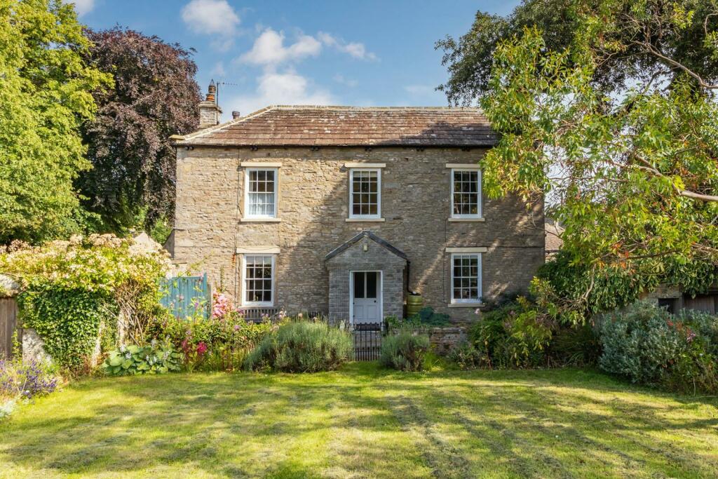 Main image of property: Middleham, Leyburn