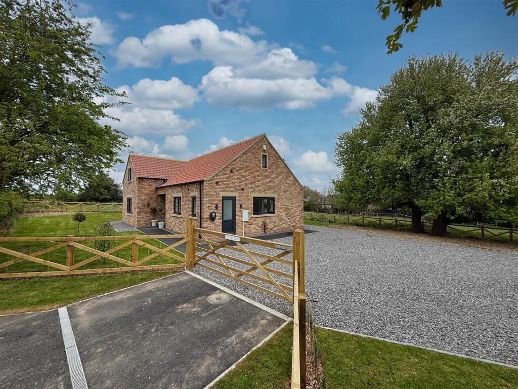 Main image of property: Pear Tree House, Bramper Lane, Thrintoft, Northallerton