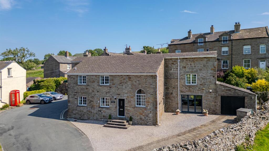 Main image of property: Middlegate House, Burtersett, Hawes, DL8 3PB