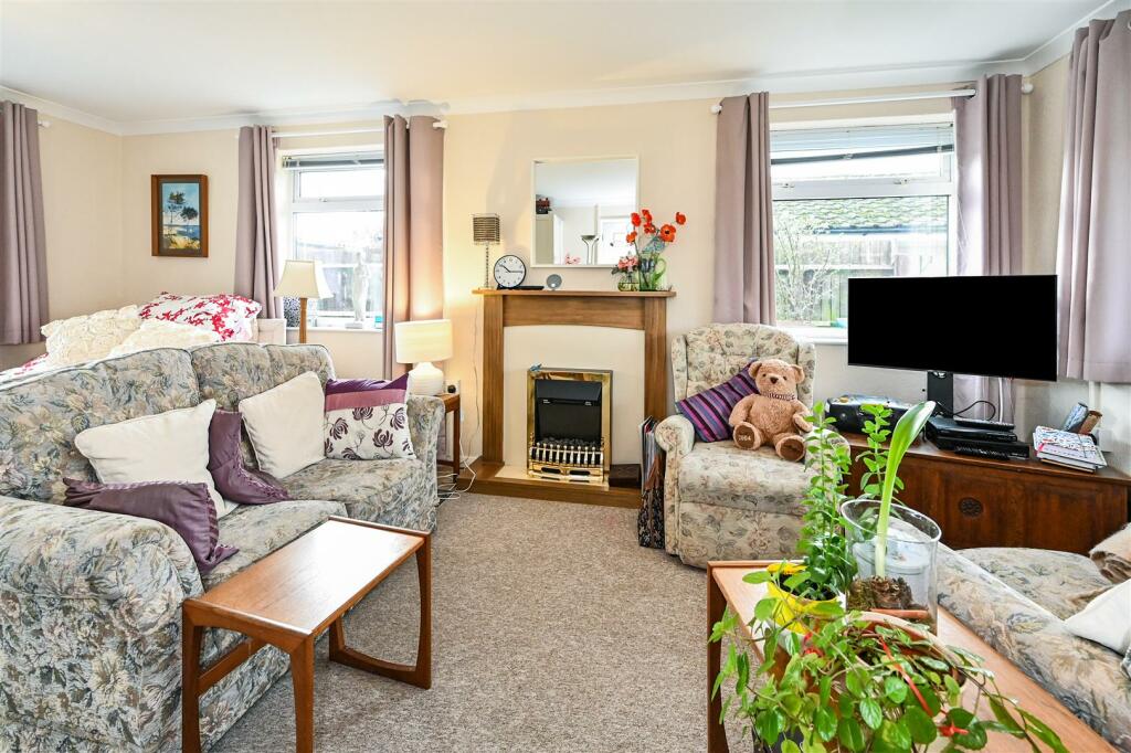 Additional property image - Fordwater Gardens, Yapton