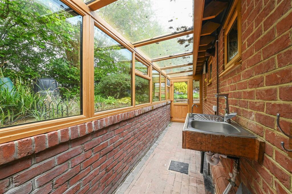 Additional property image - Brittens Lane, Fontwell