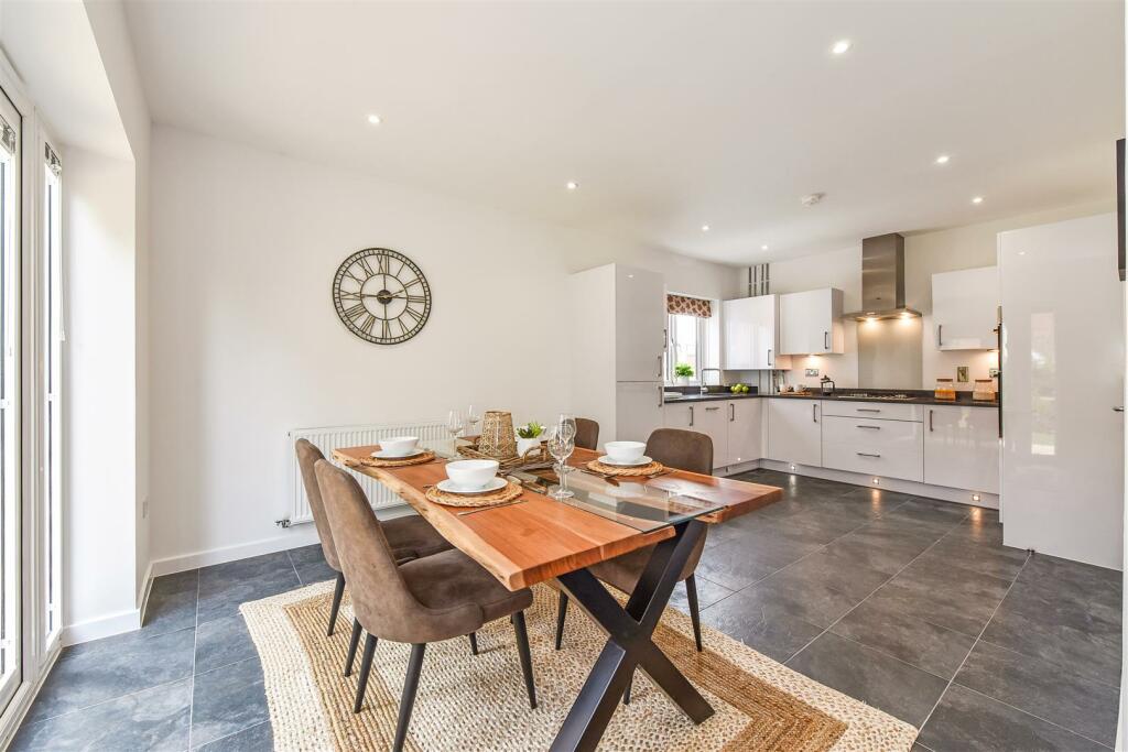 Additional property image - 8 Bonham's Field, Yapton