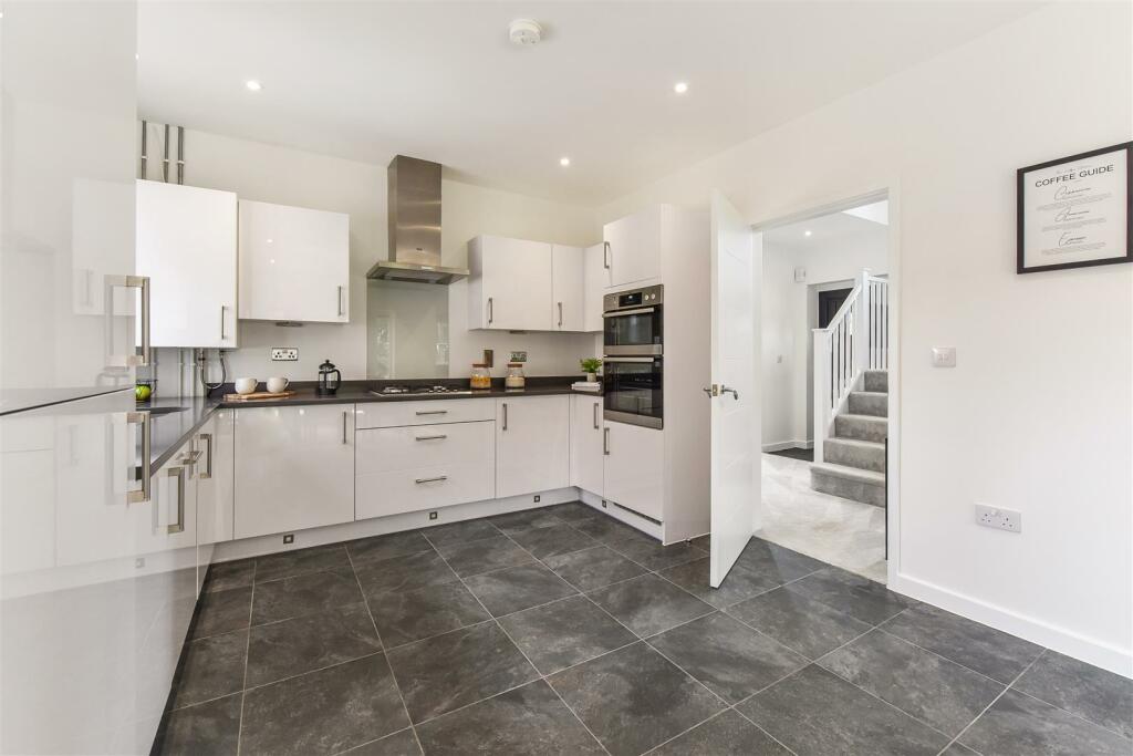 Additional property image - 8 Bonham's Field, Yapton
