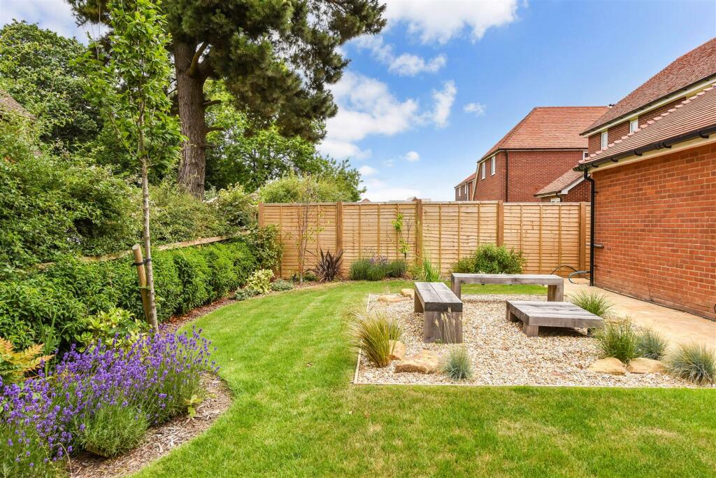 Additional property image - 8 Bonham's Field, Yapton