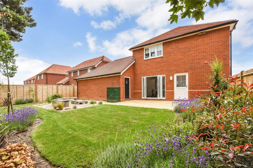 Additional property image - 8 Bonham's Field, Yapton