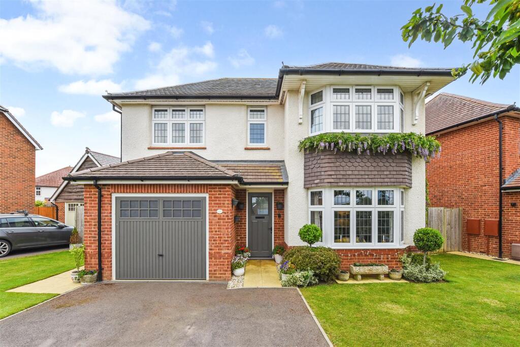 Main image of property: Songthrush Lane, Barnham