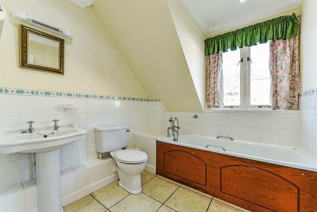 Additional property image - Nineveh Shipyard, Arundel
