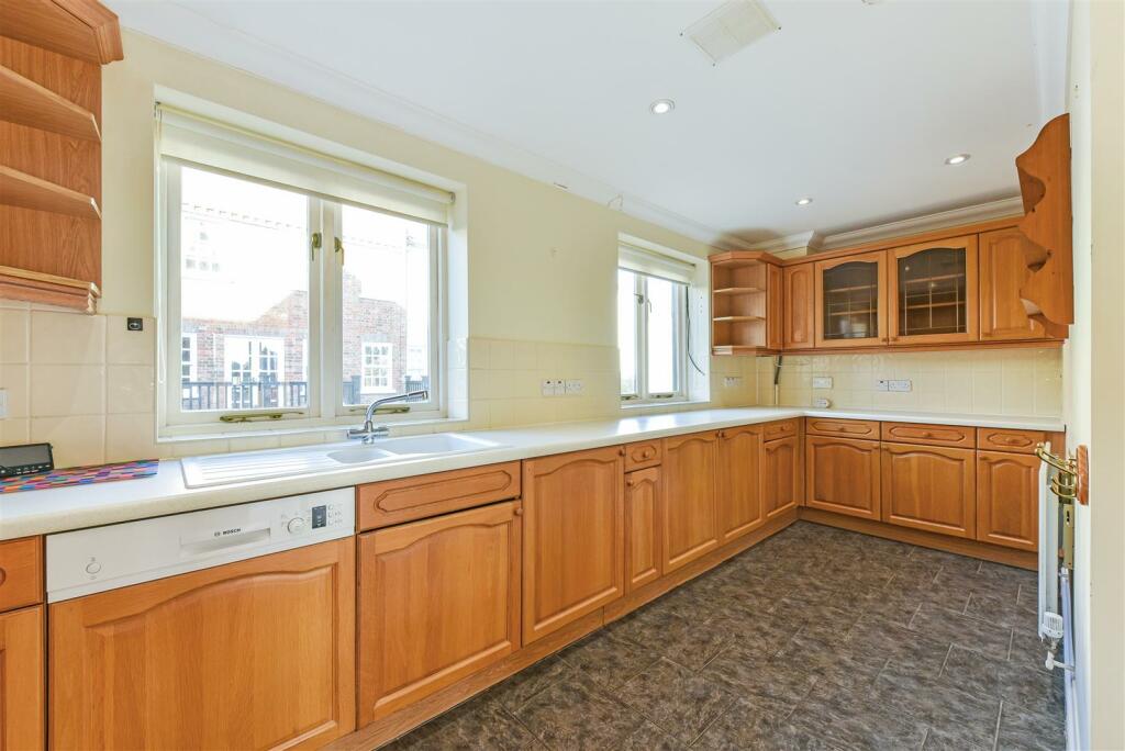 Additional property image - Nineveh Shipyard, Arundel