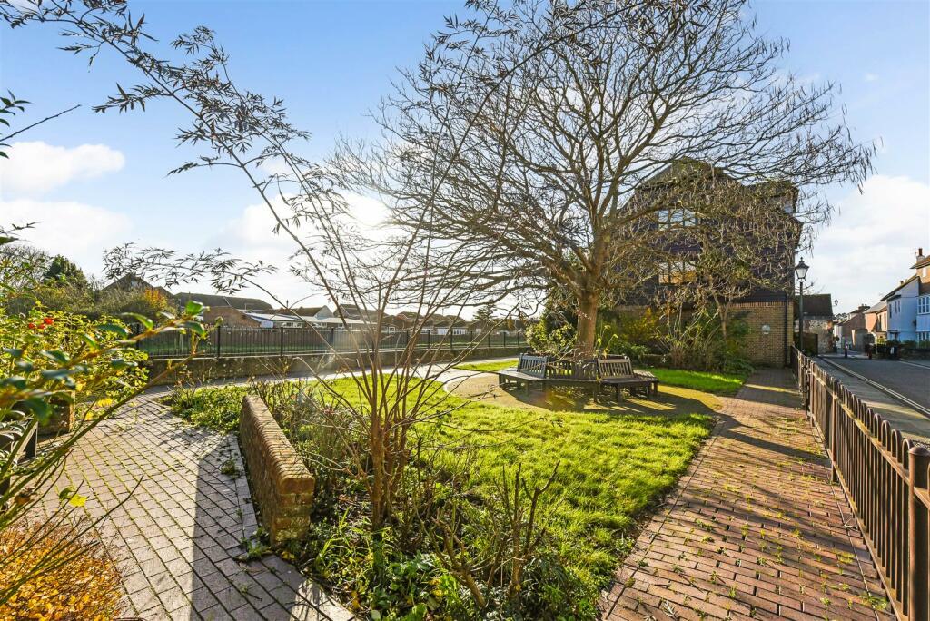 Additional property image - Nineveh Shipyard, Arundel
