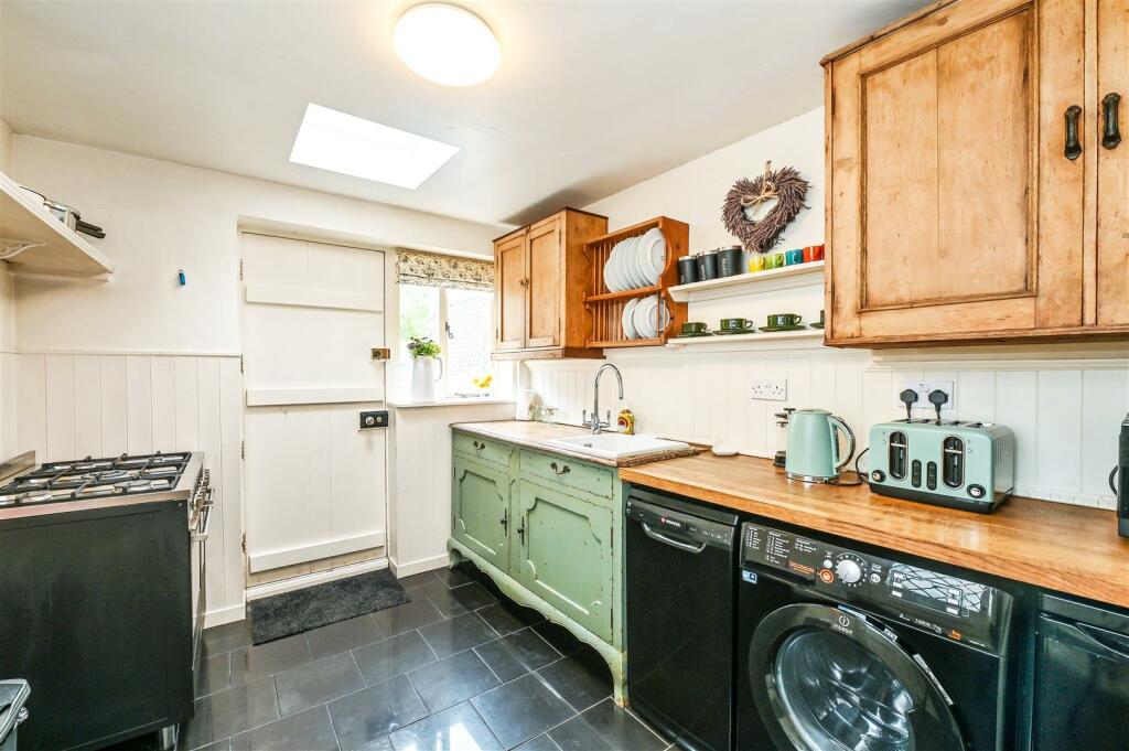 Additional property image - Arun Street, Arundel