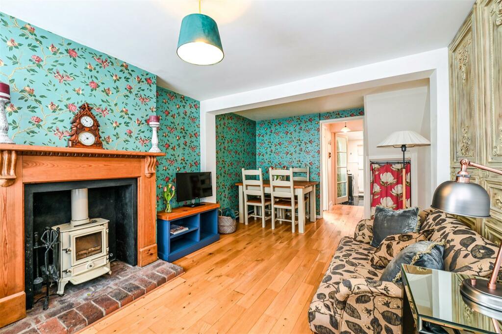 Additional property image - Arun Street, Arundel