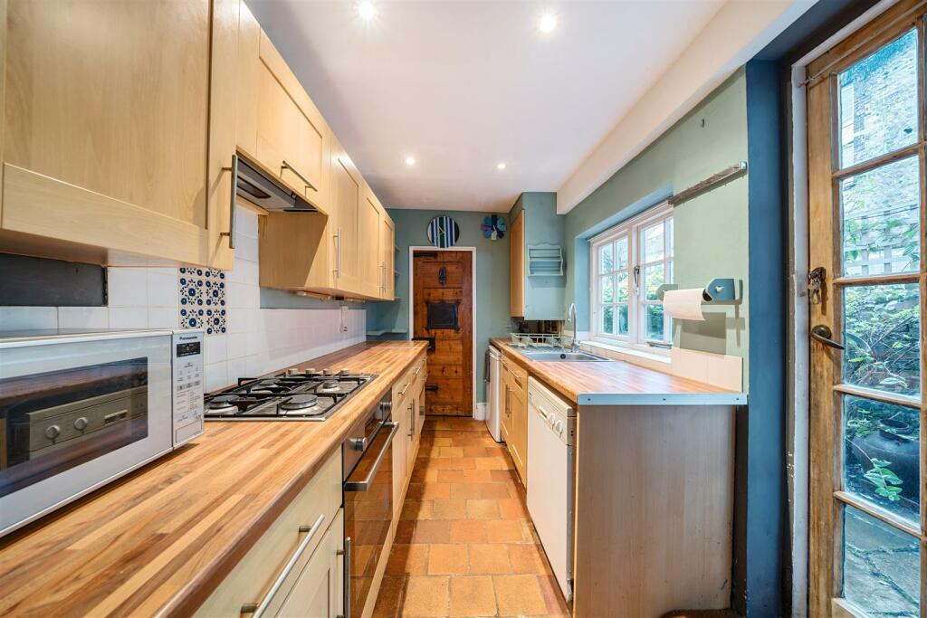 Additional property image - Tarrant Street, Arundel