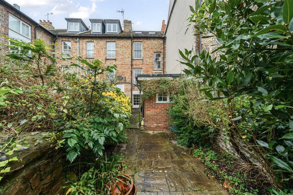Additional property image - Tarrant Street, Arundel