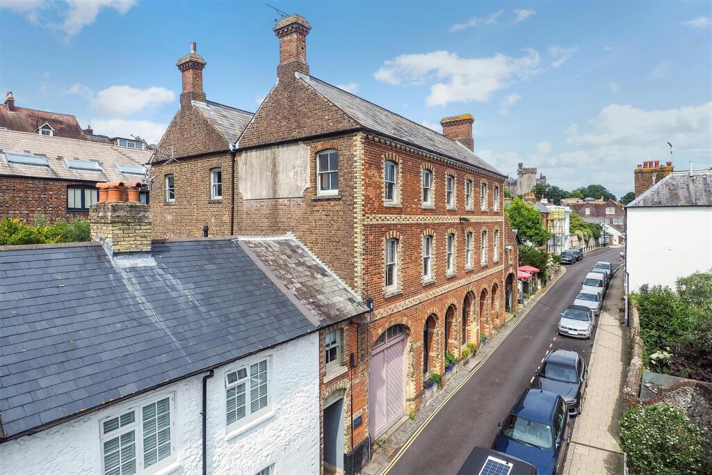 Main image of property: Tarrant Street, Arundel