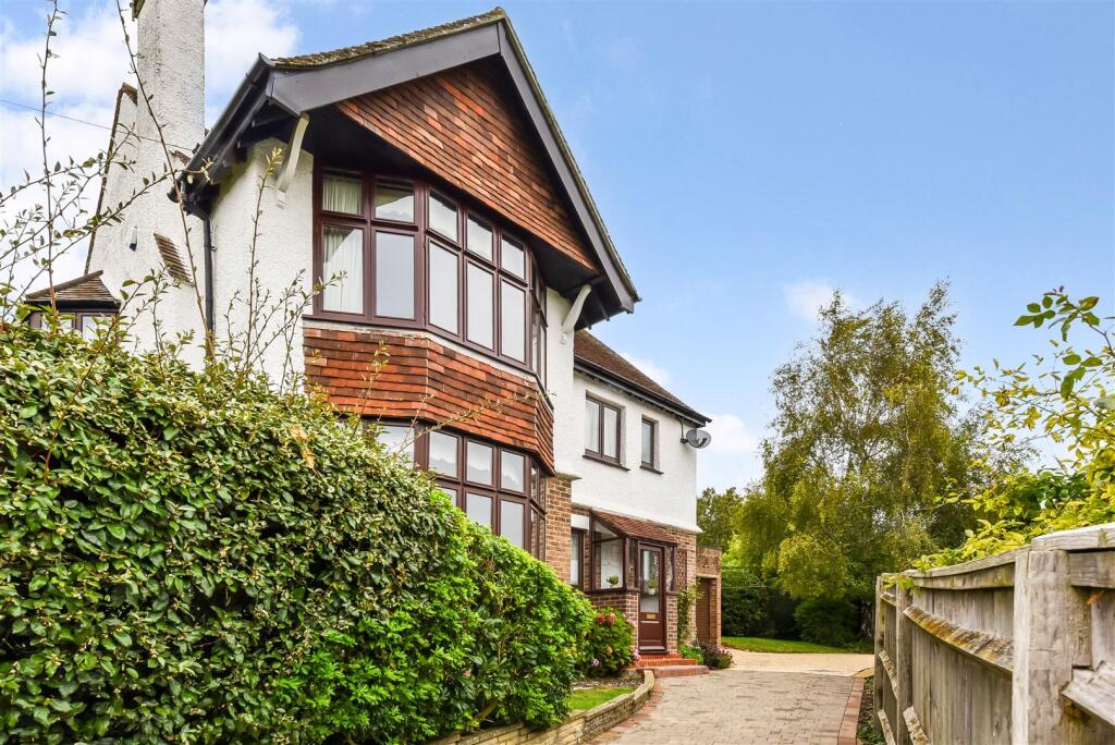Main image of property: 14 Priory Road, Arundel