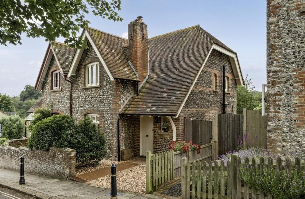 Main image of property: Mount Pleasant, Arundel