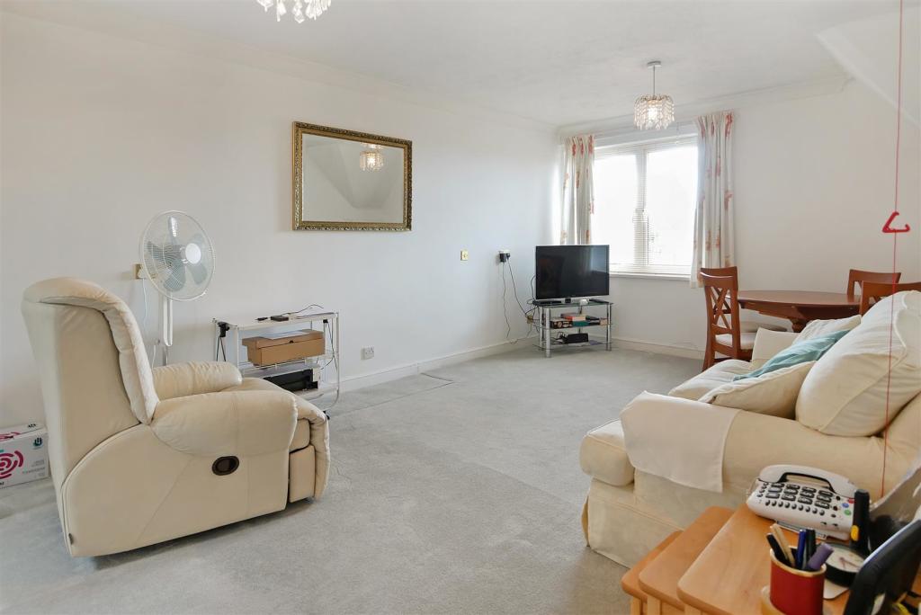 1 bedroom retirement property for sale in Queen Street, Arundel, BN18