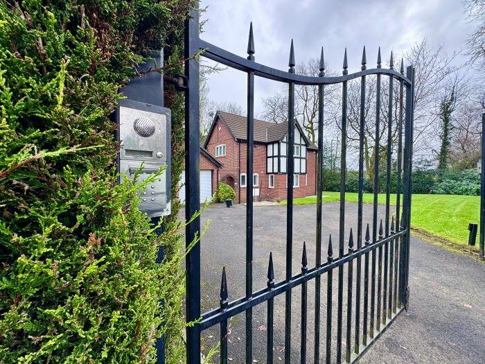 Additional property image - Chorley New Road, Bolton, BL1 5AA