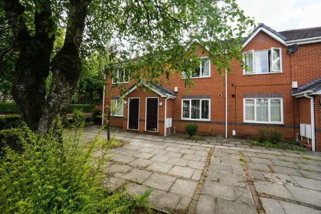 Main image of property: 58d Newhall Lane, Bolton, BL1 5LW