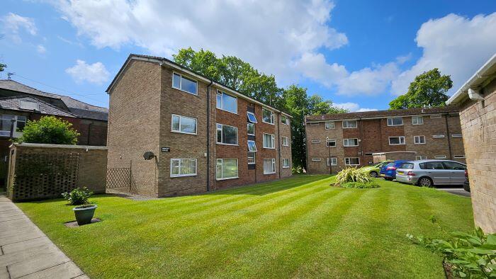 Main image of property: Flat 5, Berkley House, Westgate Avenue, Bolton, BL1 4RF
