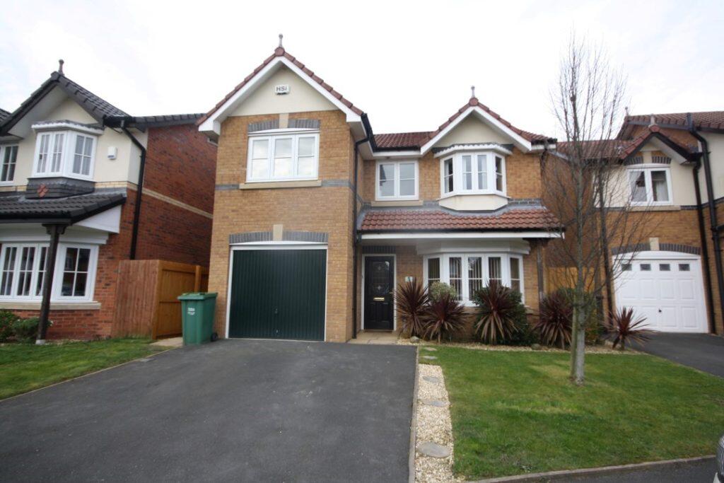 Main image of property: 5 Raleigh Close, Horwich, Bolton, BL6 6GN