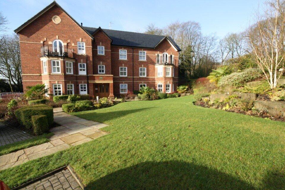 Main image of property: 62 Clevelands Drive, Heaton, Bolton, BL1 5GJ