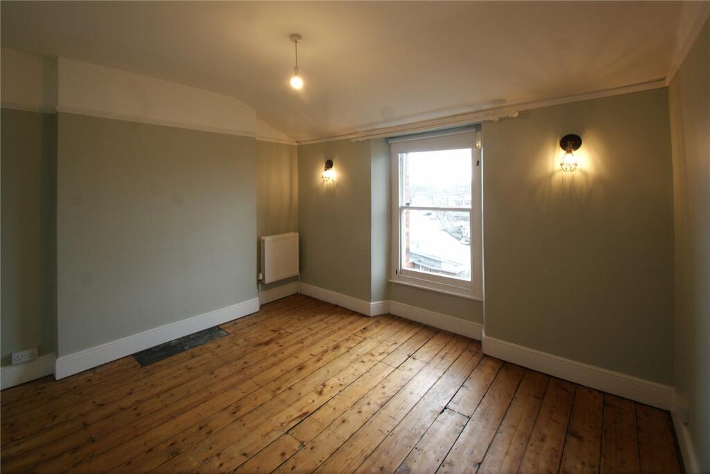 Additional property image - 22 Southernhay Avenue, Cliftonwood, Bristol, BS8