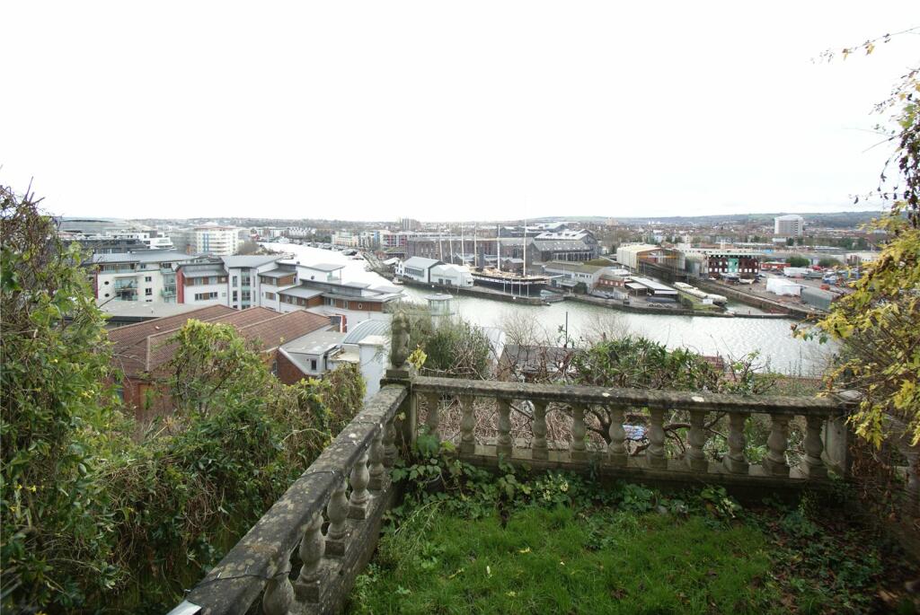 Additional property image - 22 Southernhay Avenue, Cliftonwood, Bristol, BS8