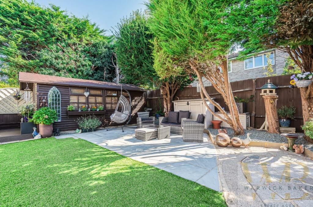 3 bedroom chalet for sale in The Drive, ShorehamBySea, BN43