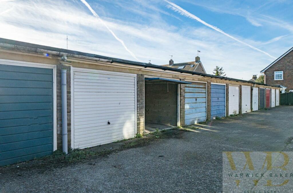 Garage for sale in Rectory Road, ShorehamBySea, BN43