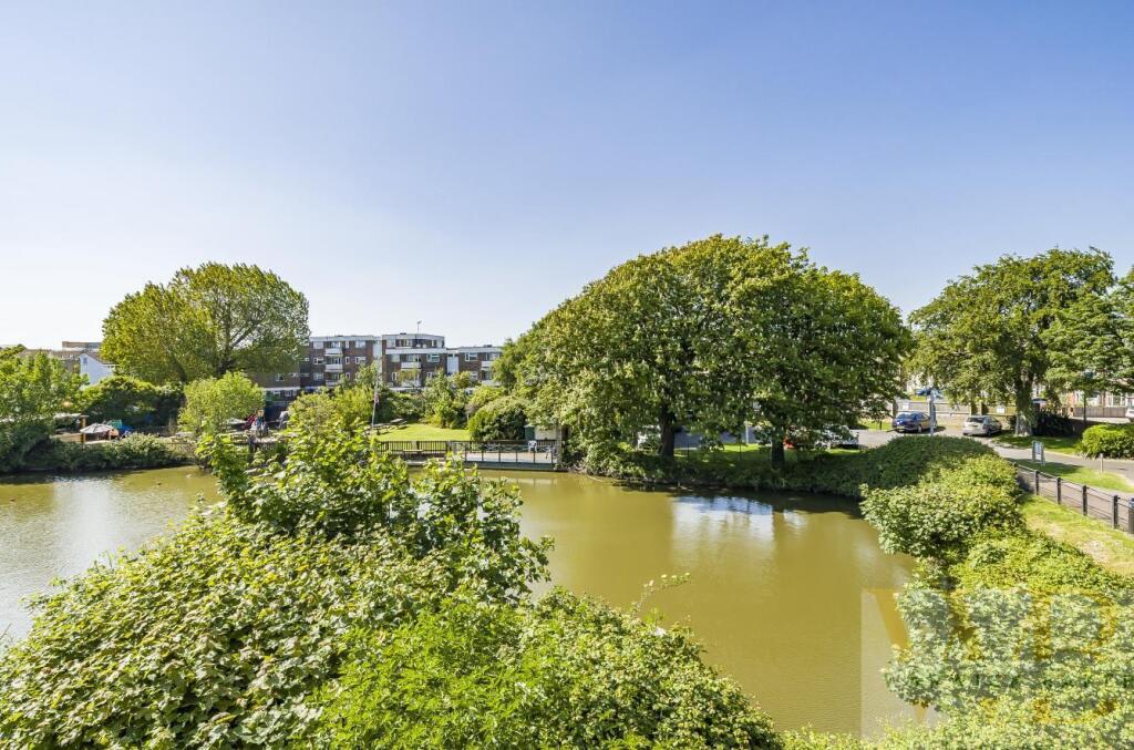 Additional property image - Swiss Gardens, Shoreham-By-Sea