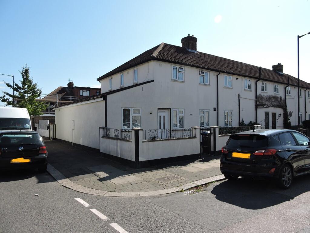 Main image of property: Logan Road, Edmonton, London, N9
