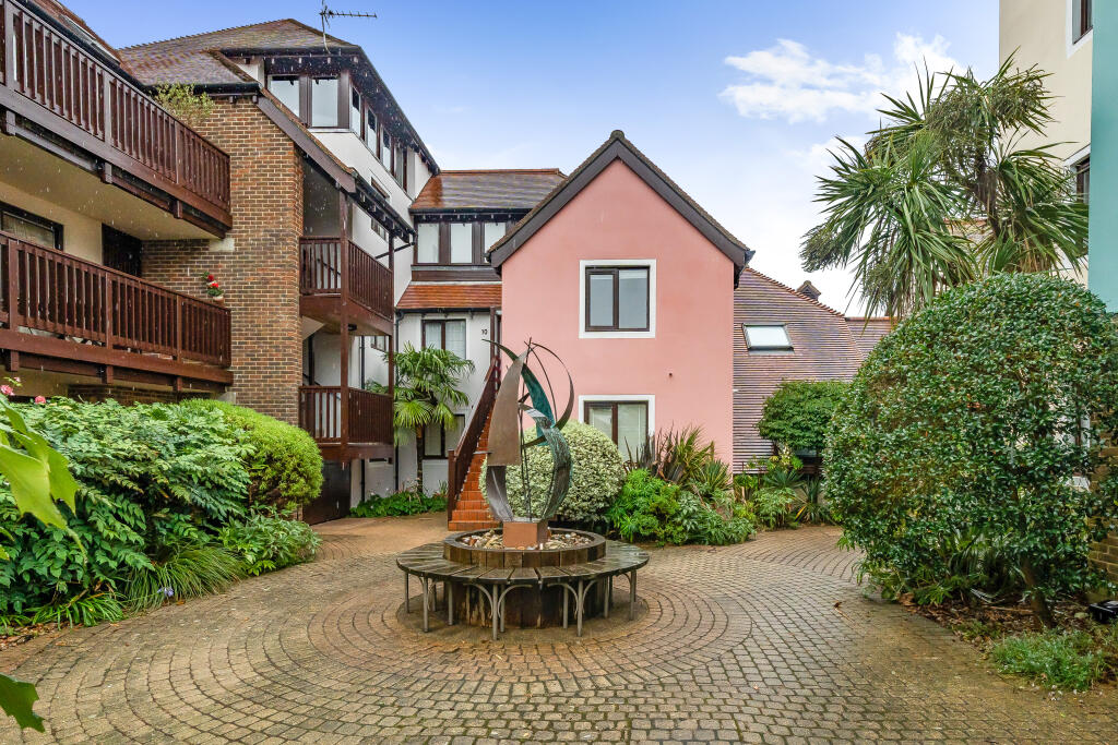 2 bedroom apartment for rent in Fishermans Quay, Lymington, SO41