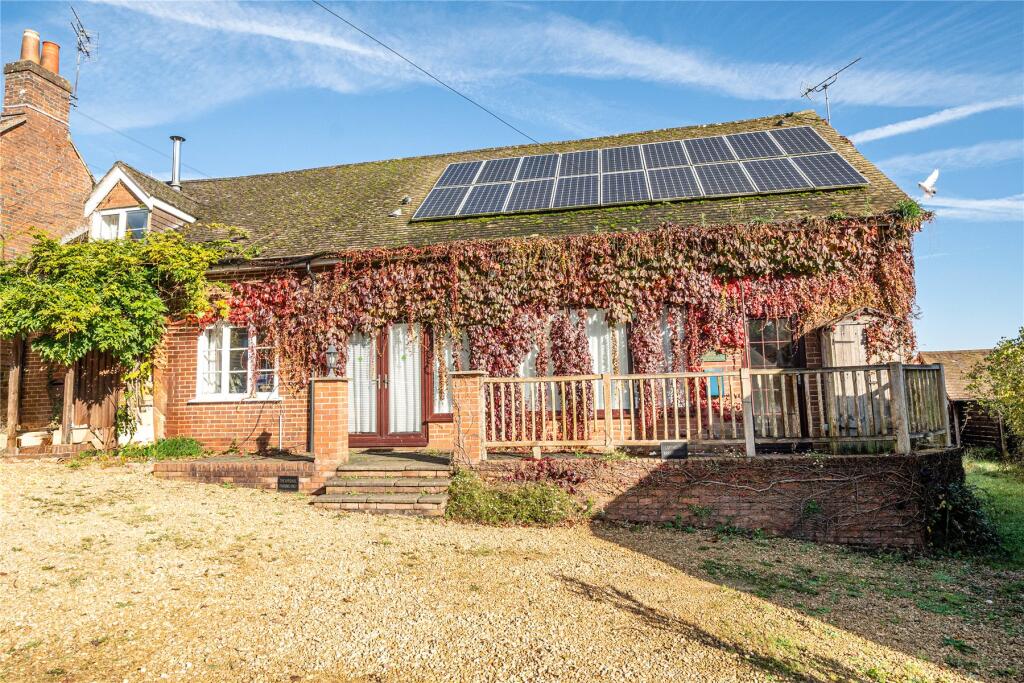 Main image of property: Packridge Farm, Packridge Lane, Romsey, SO51