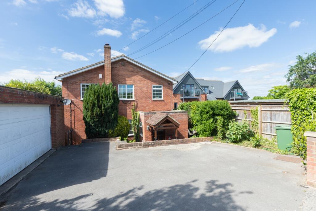 Main image of property: Cumnor Hill, Oxford, Oxfordshire, OX2