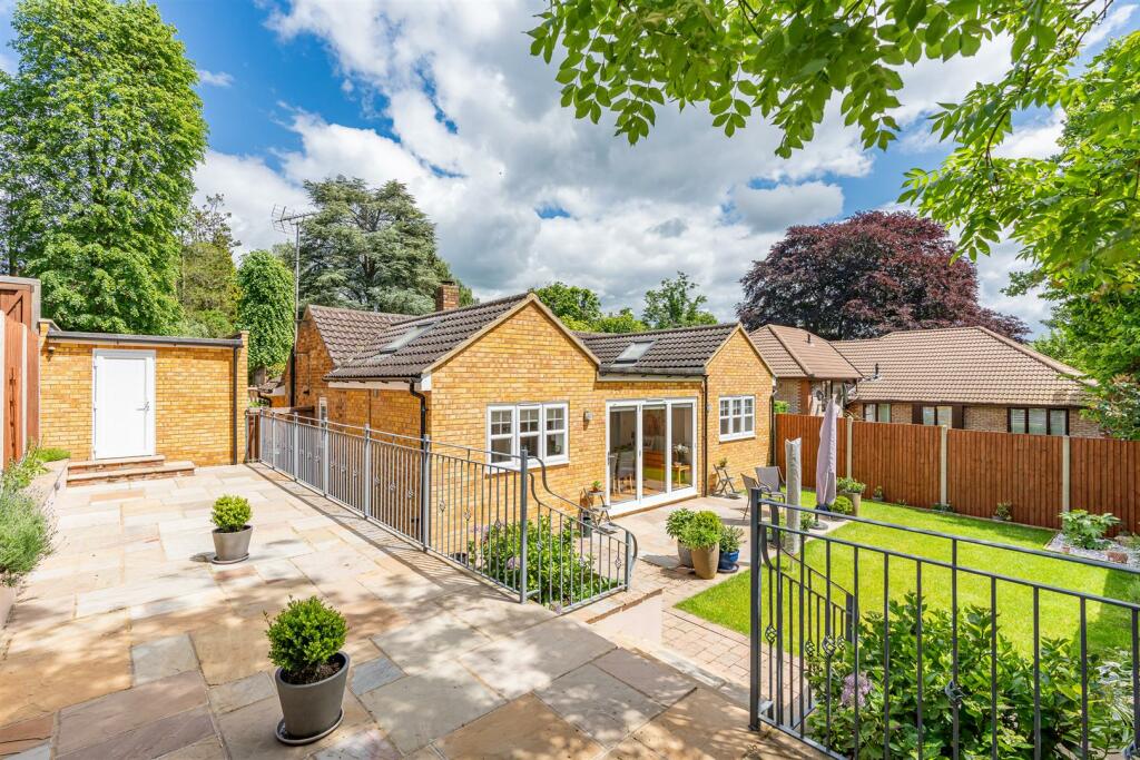 Additional property image - Adele Avenue, Welwyn