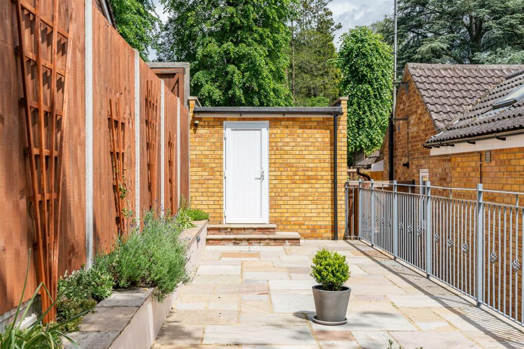 Additional property image - Adele Avenue, Welwyn