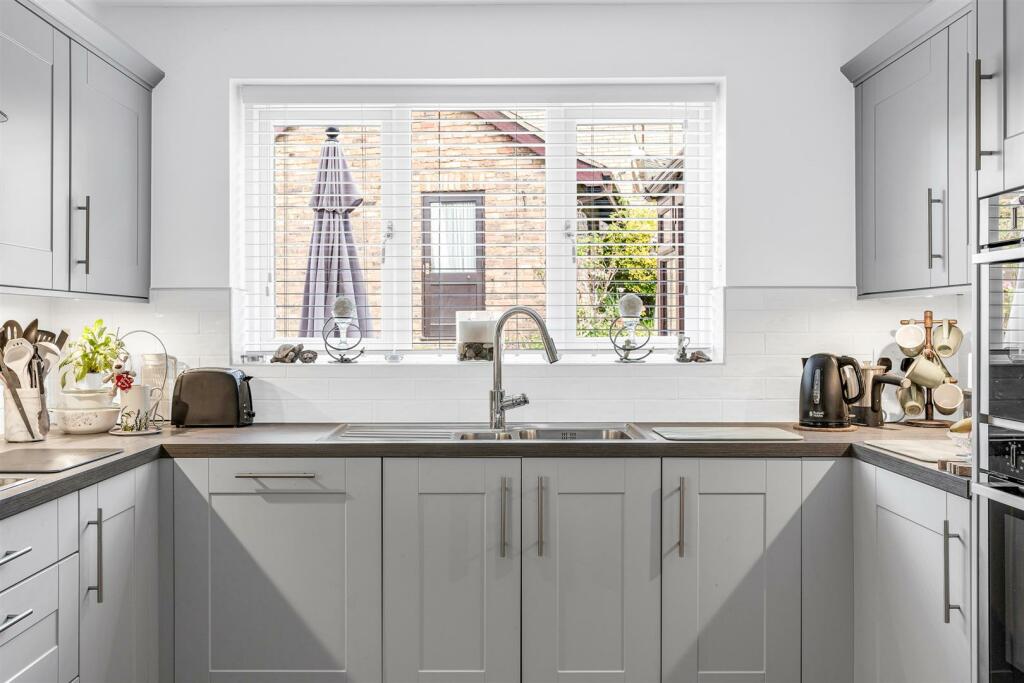 Additional property image - Birch Grove, Welwyn
