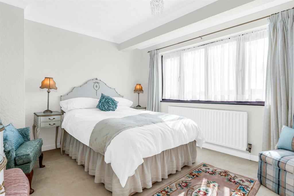 Additional property image - Birch Grove, Welwyn