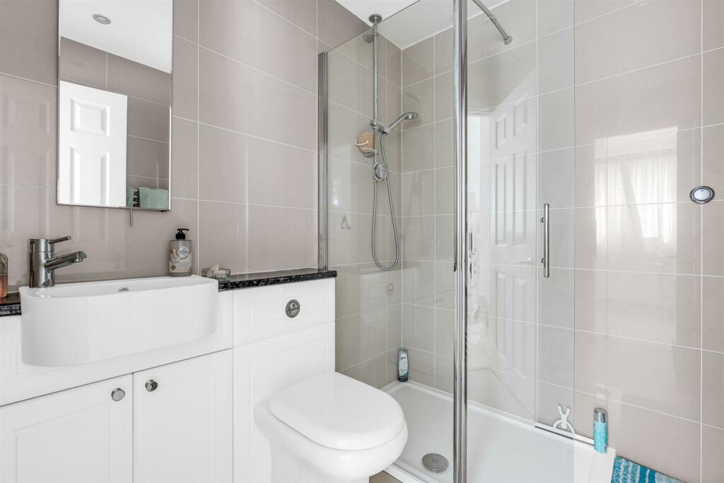 Additional property image - Birch Grove, Welwyn