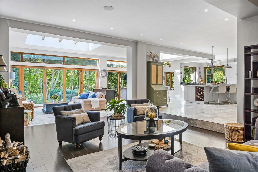 Additional property image - Queen Hoo Lane, Tewin, Welwyn