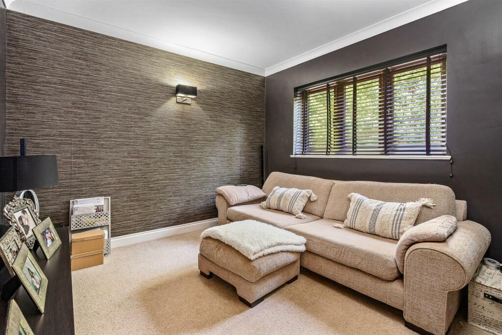 Additional property image - Queen Hoo Lane, Tewin, Welwyn