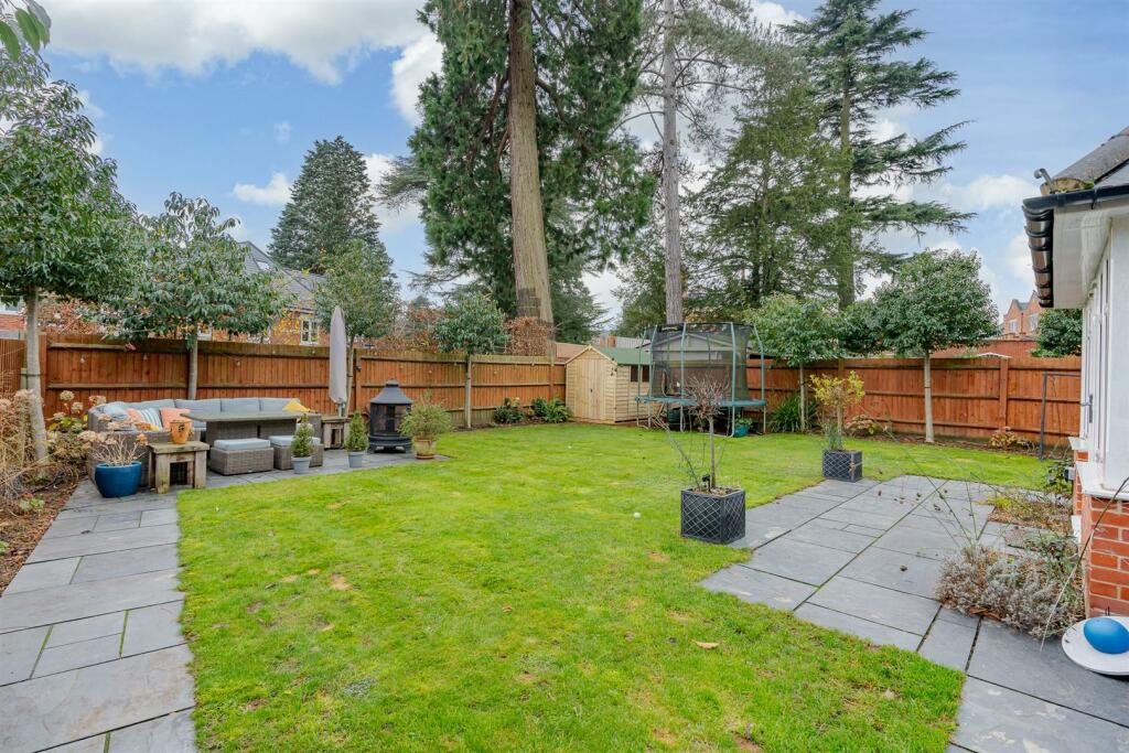 Additional property image - Frythe Avenue, Welwyn