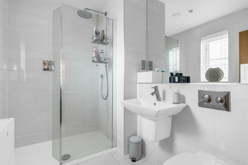 Additional property image - Frythe Avenue, Welwyn