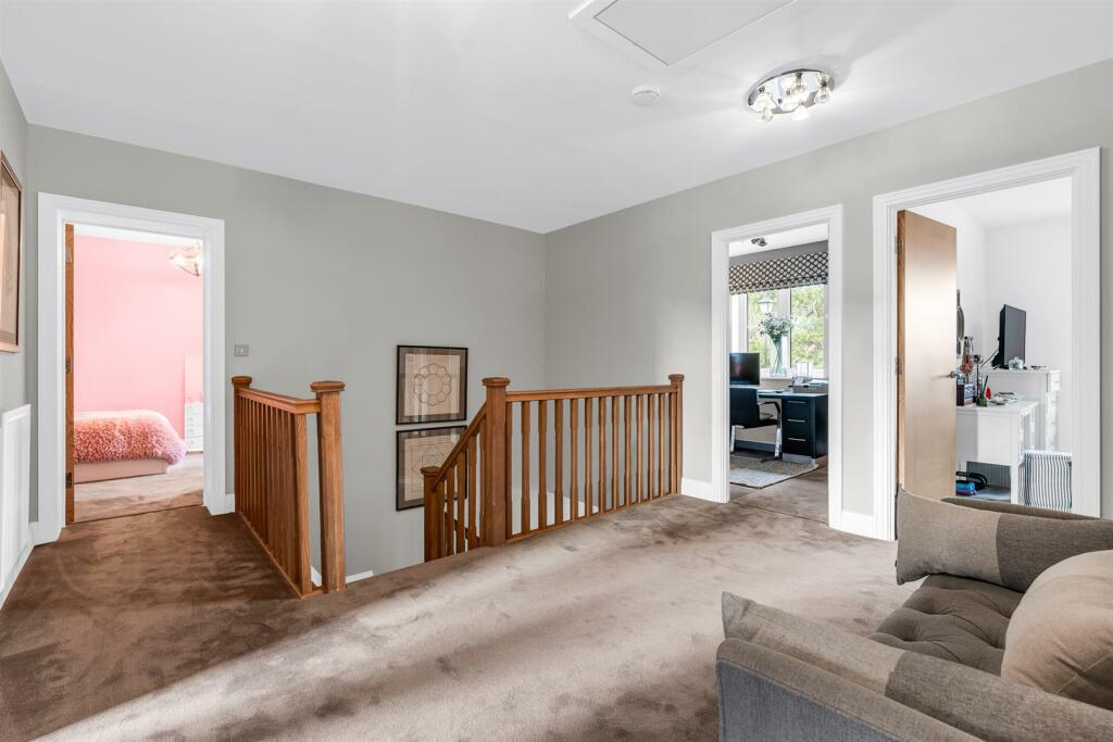 Additional property image - Frythe Avenue, Welwyn