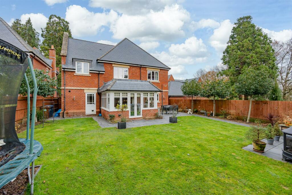 Additional property image - Frythe Avenue, Welwyn