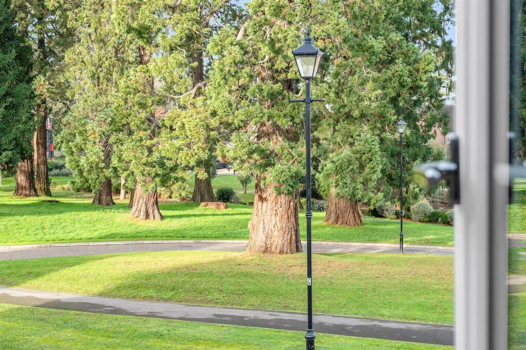 Additional property image - Frythe Avenue, Welwyn