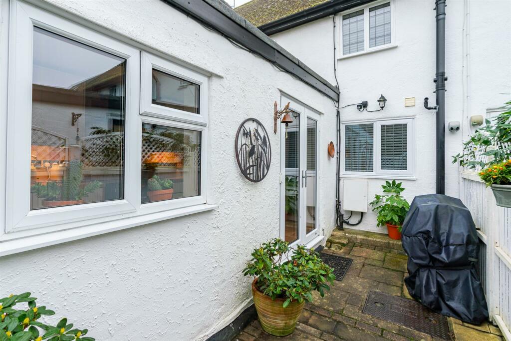 Additional property image - Tewin Hill, Tewin, Welwyn