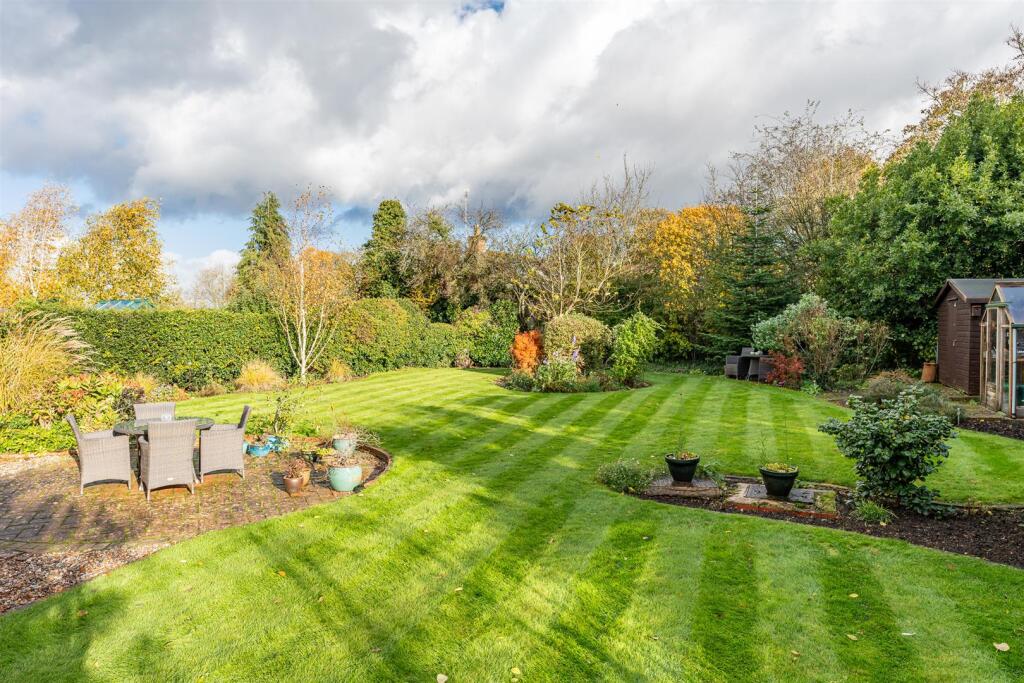 Additional property image - Harmer Green Lane, Welwyn